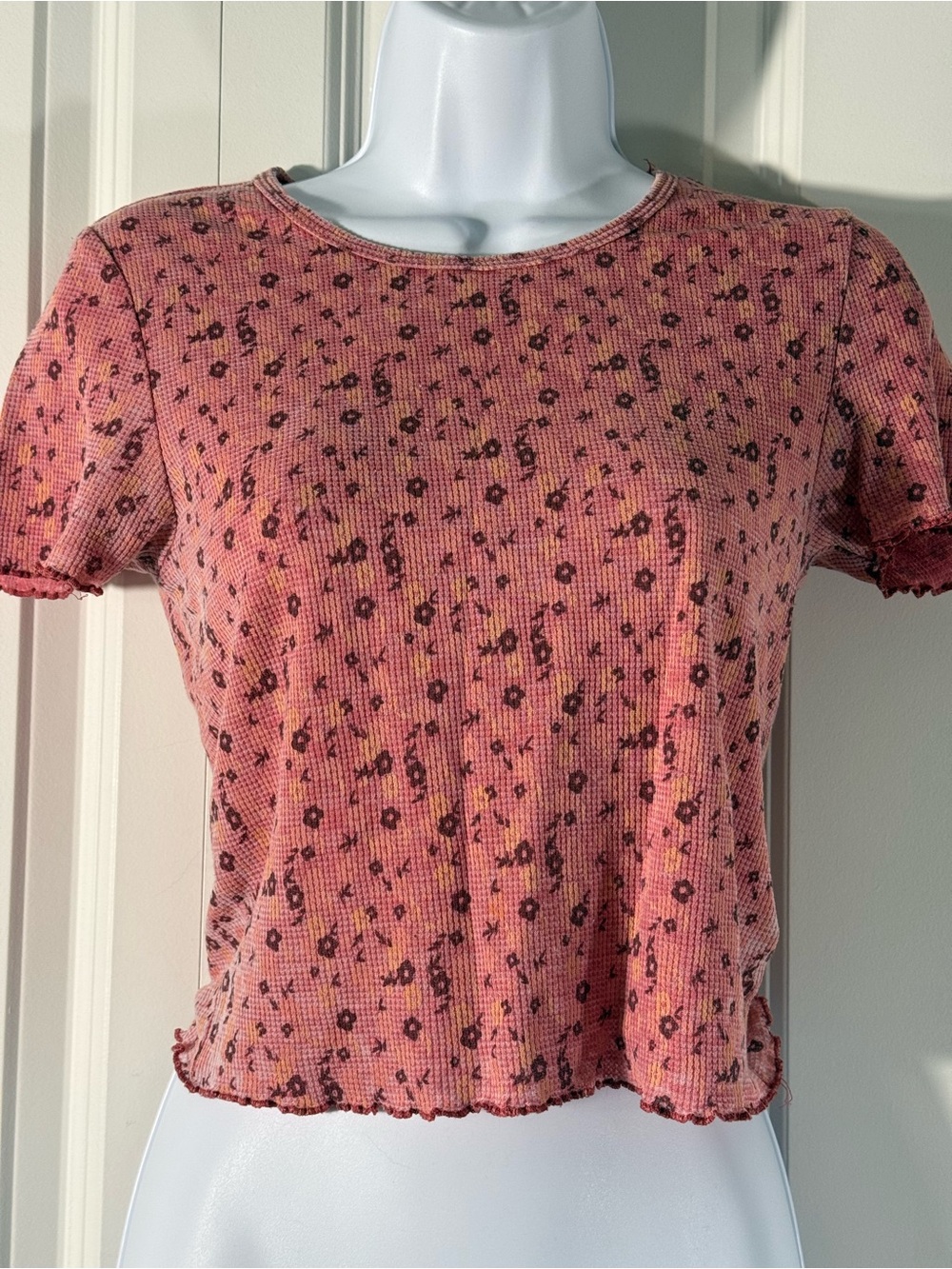 American Eagle Outfitters Pink Floral Ribbed Short Sleeve Top